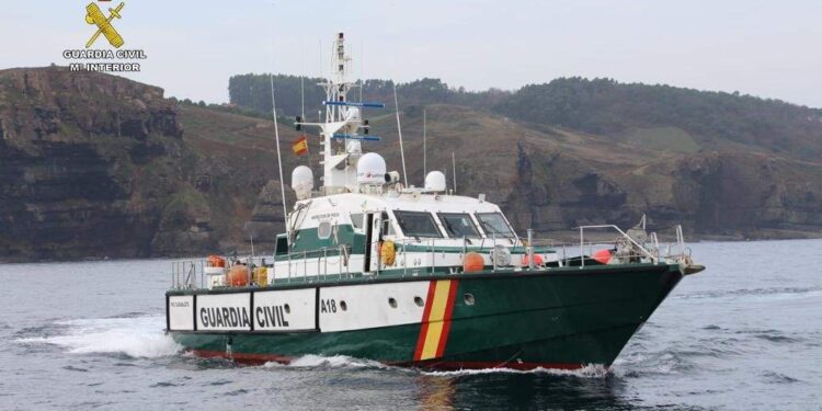 Cazado un buceador realizando pesca ilegal en las Islas Atlánticas