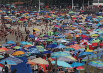 El tiempo mejora la ocupación en agosto frente a un julio que «salvó los muebles»: el puente rondará el 90%