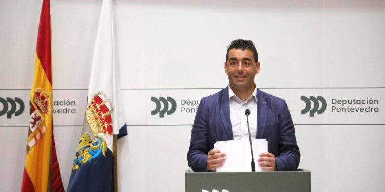 Tui renueva su plaza de abastos