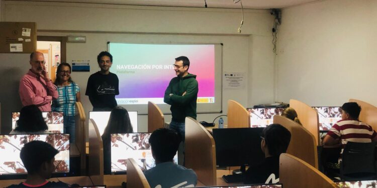 Baiona apuesta por la formación digital de sus jóvenes