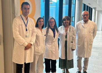 El Álvaro Cunqueiro y Asotrame se alian para mejorar la atención a pacientes