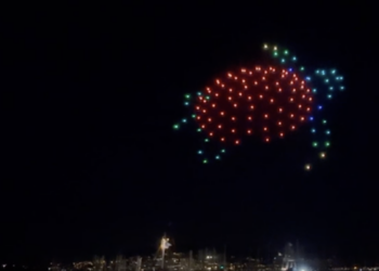 Los fuegos artificiales del futuro deslumbran en Baiona