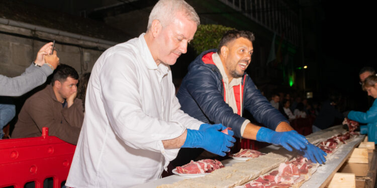 Un bocata de 20 metros da el pistoletazo de salida a la Feira do Xamón