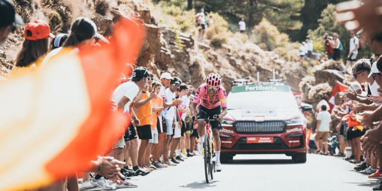 Baiona iluminará el cielo nocturno con 120 drones para dar la bienvenida a La Vuelta