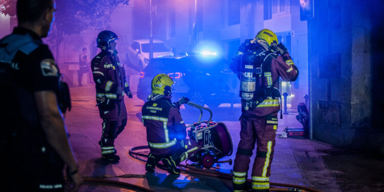 Incendio en un bajo okupado en pleno centro de Vigo