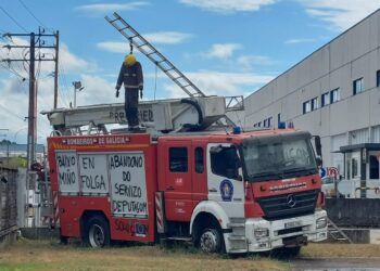 Rescatan a un operario de un tanque de pintura tras sufrir un desvanecimiento