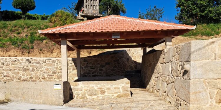 El lavadero de A Portela vuelve a la vida