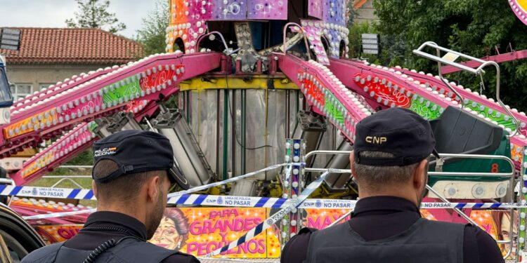Matamá honra la memoria del joven fallecido en el «saltamontes» mientras continúa la investigación policial