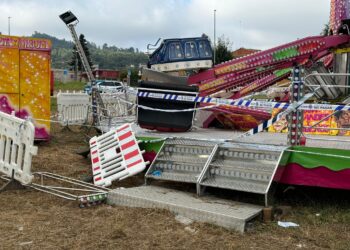 Matamá honra la memoria del joven fallecido en el «saltamontes» mientras continúa la investigación policial