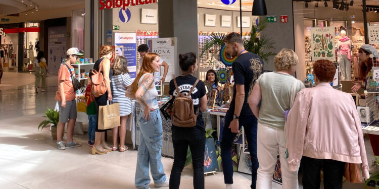 Gran Vía se llena de arte con el Mercado Mona