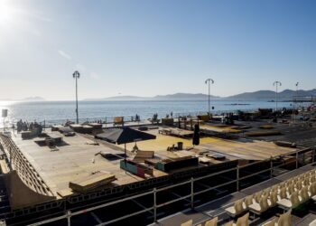 O Marisquiño: 400 toneladas de hierro y más de 75.000 tornillos