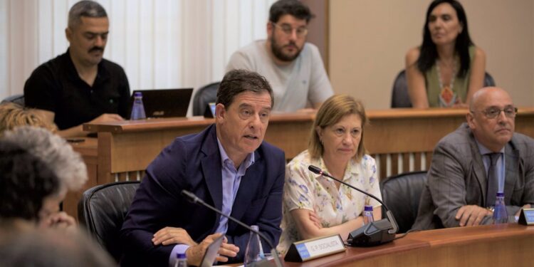 El ‘sobrecoste’ del Álvaro Cunqueiro marcará el inicio del curso político