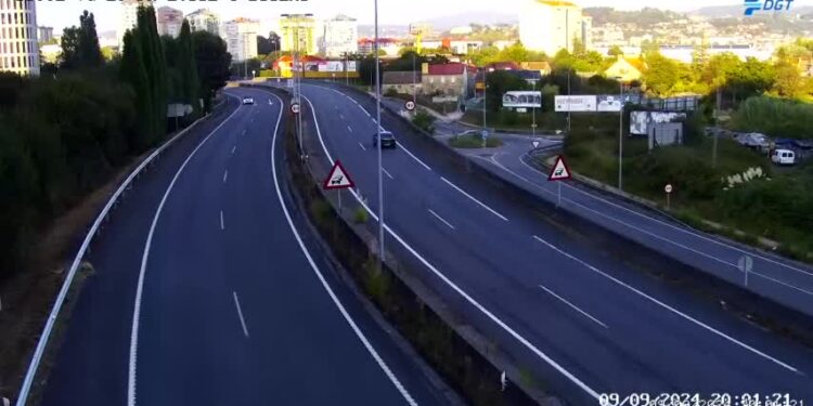 Herido un motorista tras impactar contra la mediana de la VG-20