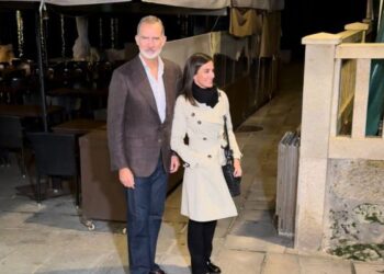 Visita relámpago de los Reyes a las Rías Baixas