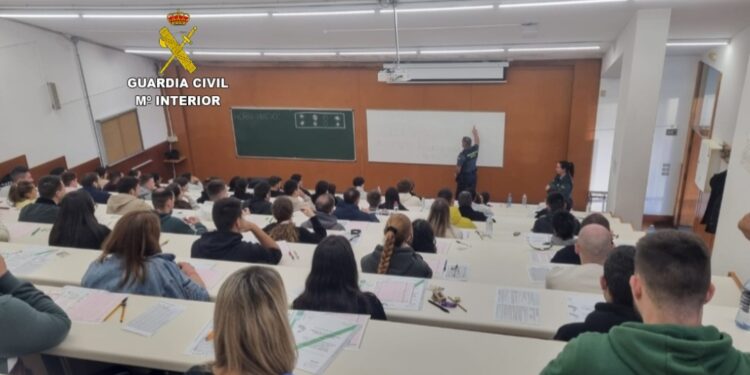 Vigo acoge 1.168 opositores que sueñan con ingresar en la Guardia Civil