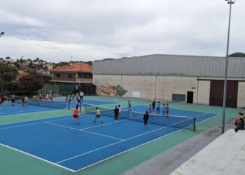 Susto en el CEIP Reibón tras desalojar el centro