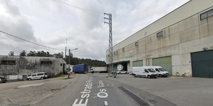 Un trabajador muere en Mos tras sufrir un desmayo