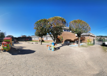 Quejas de las familias del CEIP Igrexa por quedarse sin docentes