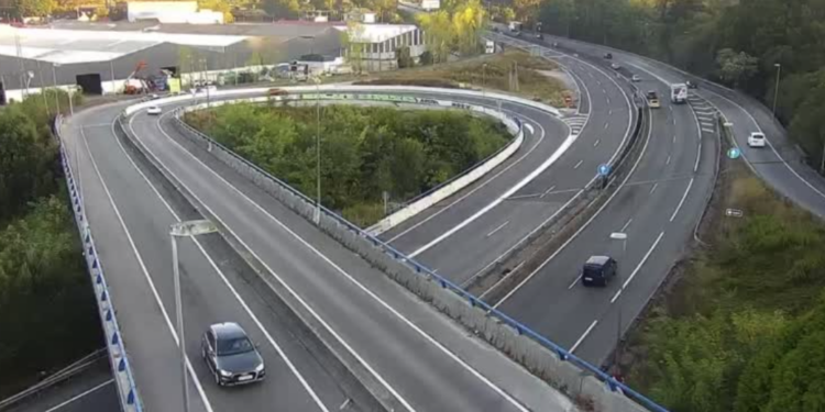 Cinco heridos en la autovía tras una colisión múltiple