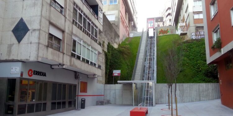 Luz verde a las obras de mejora del ascensor inclinado de Juan Ramón Jiménez