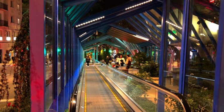 Visto bueno de la Diputación a 2,8 millones para las escaleras mecánicas de Álvaro Cunqueiro