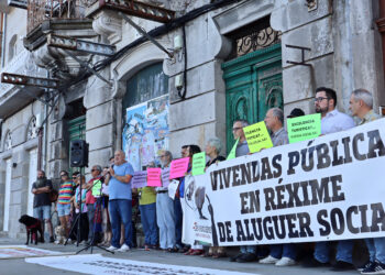 Protesta ciudadana ante el futuro apartahotel de lujo de Vigo