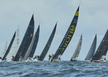 El viento y la lluvia, protagonistas en la jornada inaugural del Trofeo Príncipe de Asturias