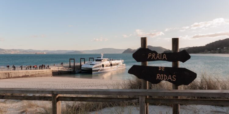 Las islas Cíes cuelgan el cartel de completo (también) en temporada baja