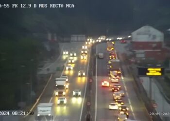 El acceso a Vigo, otra vez colapsado por el enésimo accidente en la A-55