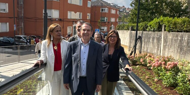 El Vigo Vertical crece: Lavadores estrena rampas y las del Paseo de Granada, más cerca