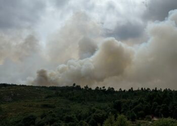 Actualización: el incendio forestal de Crecente ya arrasó 200 hectáreas