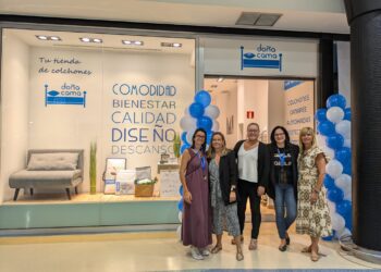 El centro comercial Travesía de Vigo inaugura un nuevo local