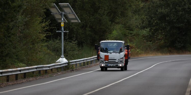 La DGT instala dos nuevos radares de tramo en la comarca de Vigo