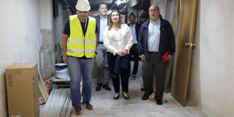 La Xunta reivindica su inversión millonaria en la mejora de colegios de Vigo