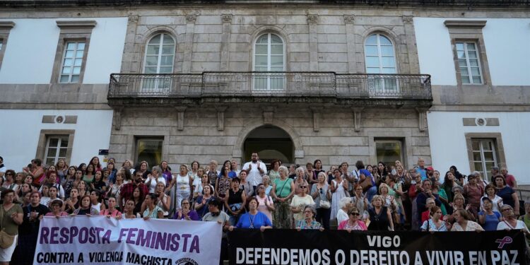 Indignación en Vigo tras el «intento de asesinato» de la joven quemada por su expareja