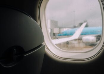 El impacto del cambio climático en los retrasos de vuelos: ¿están las aerolíneas preparadas?