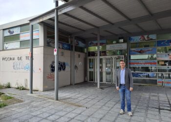 El rosario de la piscina de Teis: 30 meses cerrada, sin fecha de reapertura y un constante baile de cifras