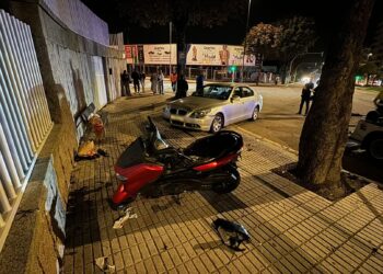 La Policía investiga las causas de un accidente con un motorista herido de gravedad en Vigo