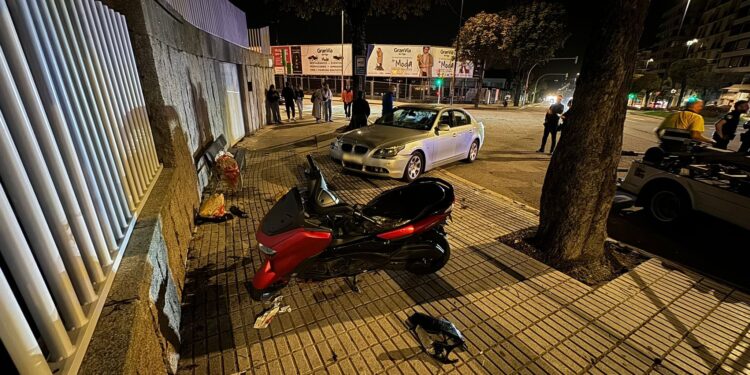 La Policía investiga las causas de un accidente con un motorista herido de gravedad en Vigo