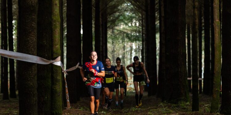 El barro y la lluvia no fueron rival para el Trail Montes de Vigo