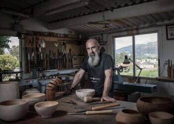 Un artesano de Tomiño, finalista de un premio nacional