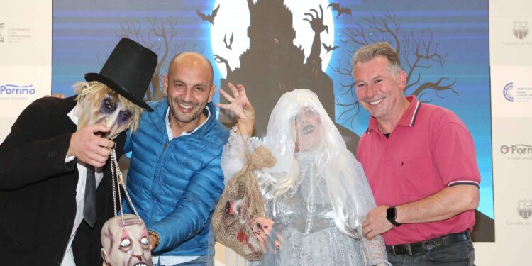 O Porriño conmemora Samaín con un castillo del terror
