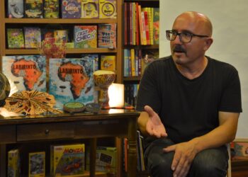 «Labirinto»: a viaxe do vigués Ramón Trigo ao corazón de África