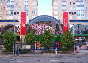El primer centro comercial de Vigo cumple años con una gran fiesta