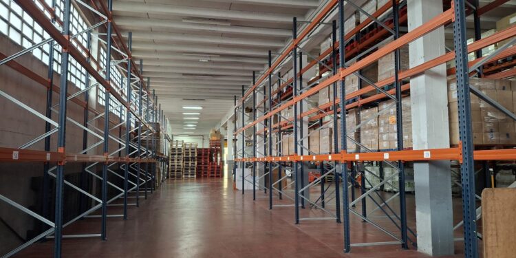 SOS del Banco de Alimentos de Vigo: «Tenemos estanterías vacías»