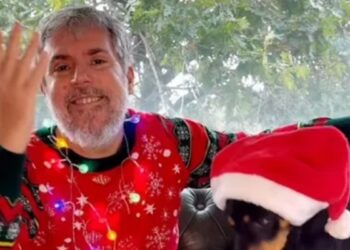 Iván Ferreiro canta a la (anti)Navidad