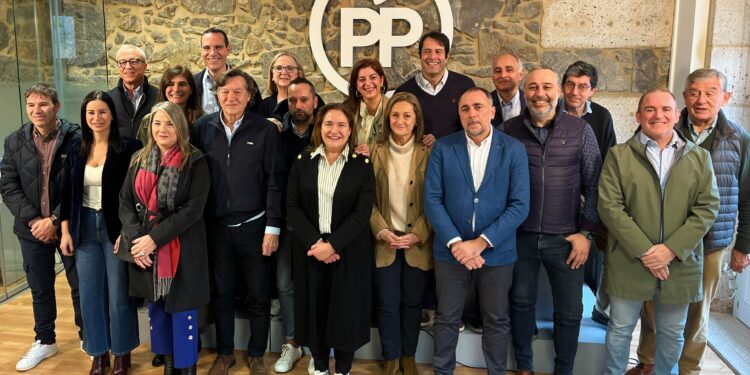 El PP de Vigo resume diez meses de su gestora: «Crecimiento, unidad del partido y defensa de la ciudad»