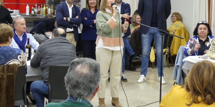 El PP de Vigo reúne a 300 simpatizantes en su comida de confraternización