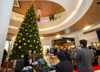 Gran Vía enciende la Navidad con un evento solidario y música en directo