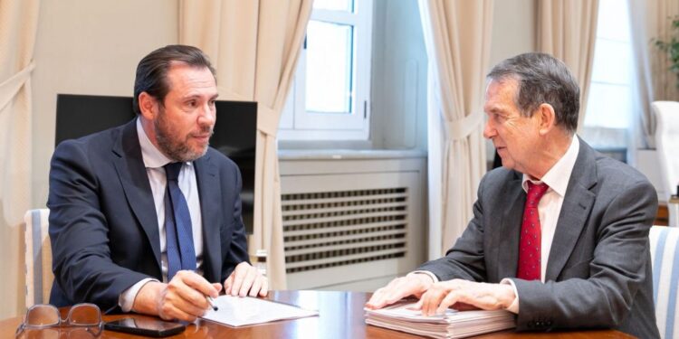 Caballero apunta ahora que el AVE Vigo-Oporto no podrá estar en 2030… por la demora en Portugal